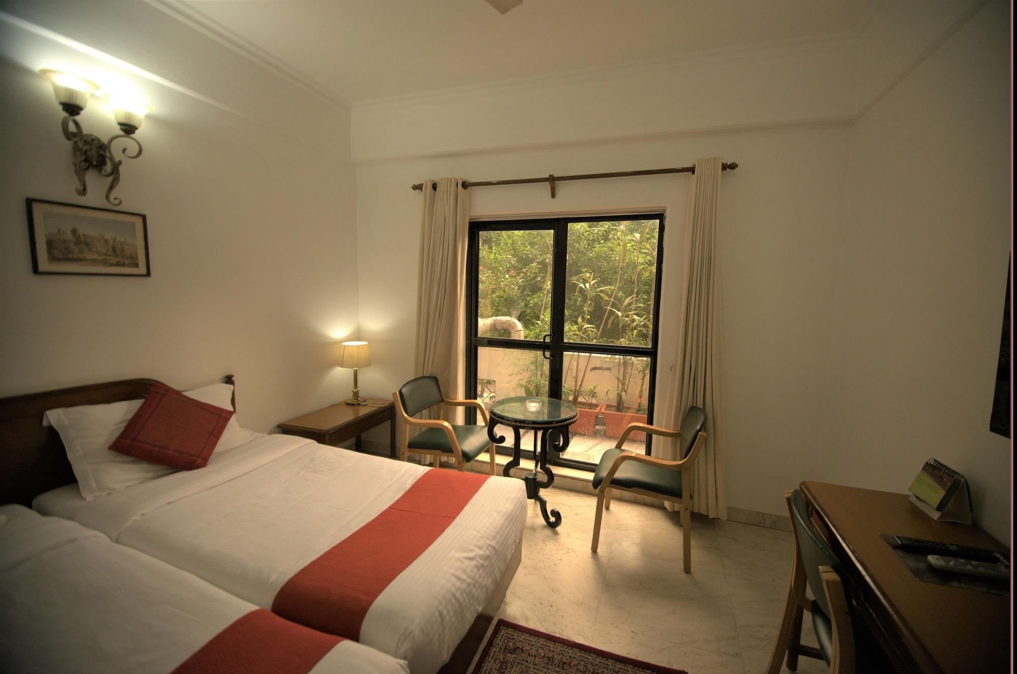 Hotel Palm Greens New Delhi Extérieur photo