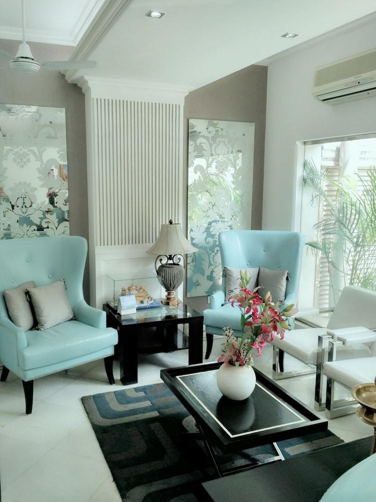 Hotel Palm Greens New Delhi Extérieur photo