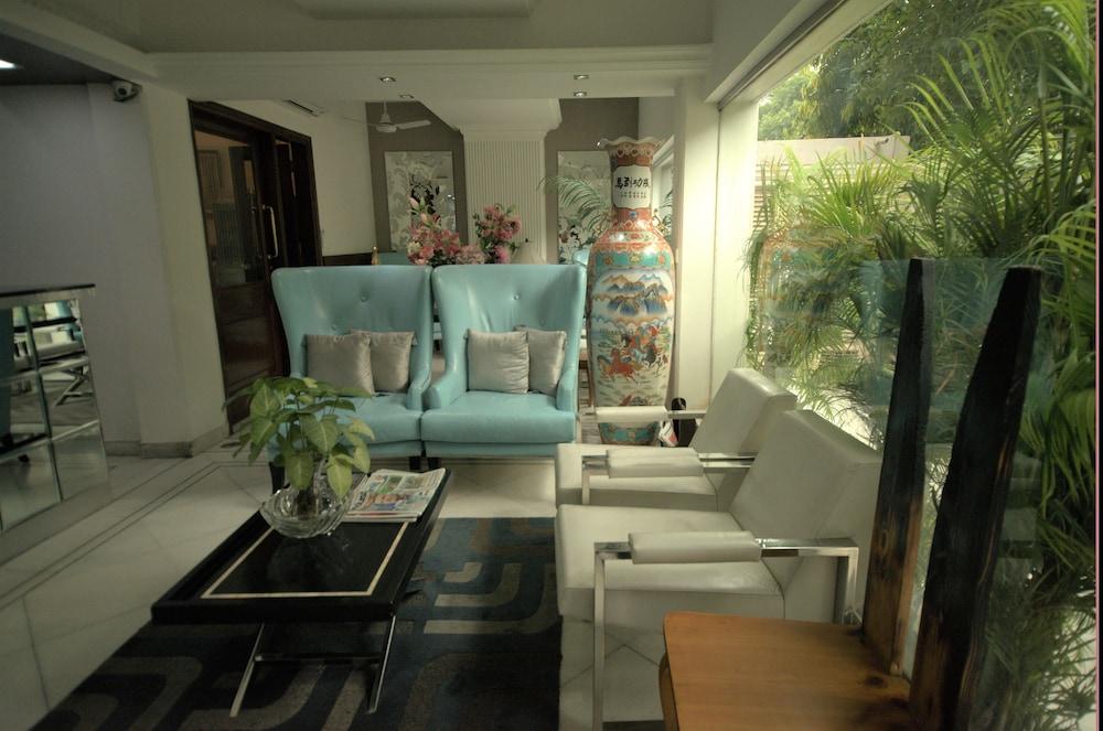 Hotel Palm Greens New Delhi Extérieur photo