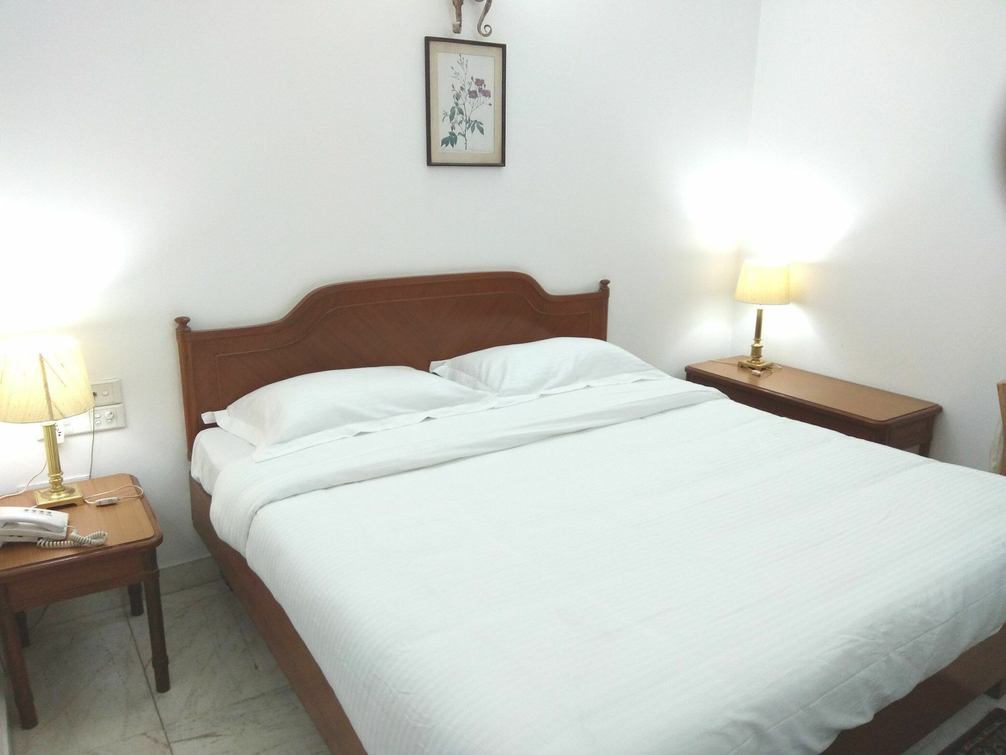 Hotel Palm Greens New Delhi Extérieur photo